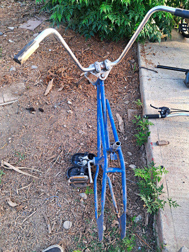 Chopper bicycle frame and - bicycle,