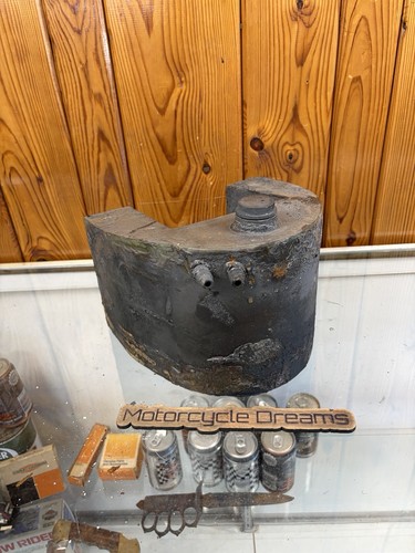Horseshoe oil tank for - oil, harley